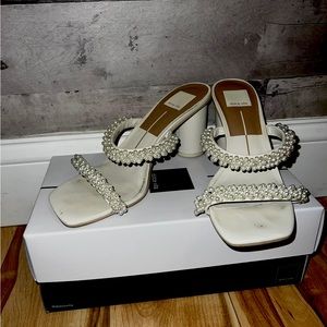 Dolce Vita Vanilla Pearls Heel Size 8